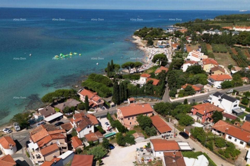 Строительная земля рядом с морем, Умаг, Замбратия 1