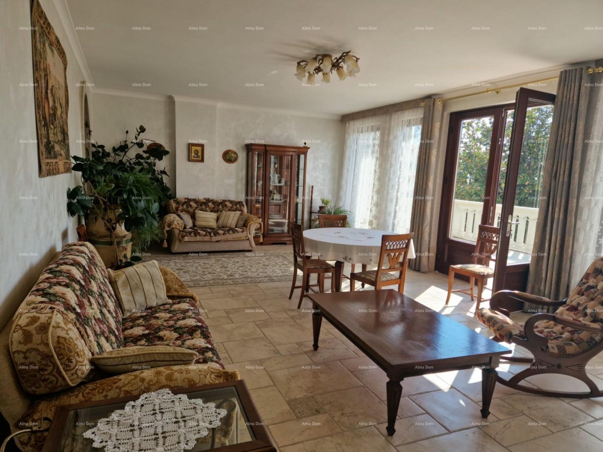 UMAG - Spacious house with a large garden, first row to the sea 8