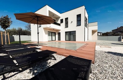 A newly built, modern two-story house with a swimming pool near the sea, Pomer!