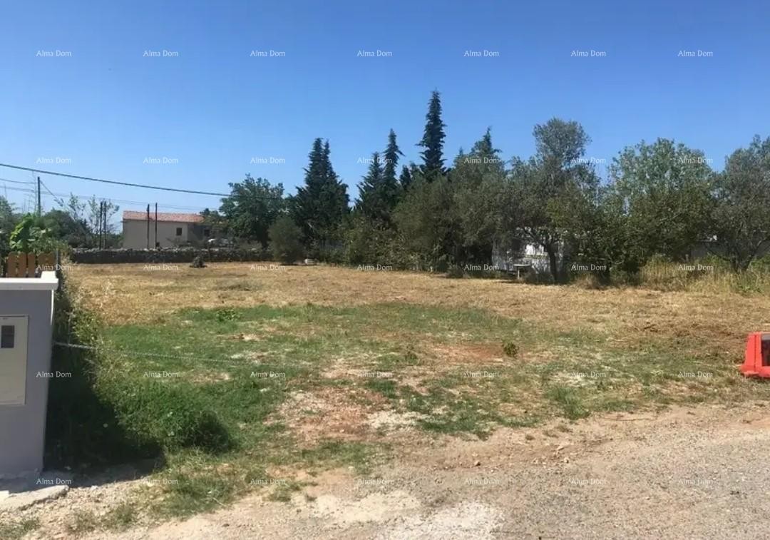 Odlično gradevinsko zemljište, u blizini Vodnjana u pravcu Juršića. 3