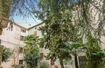 Bella casa in pietra d'Istria, modernamente arredata e ristrutturata in vendita, Valle!