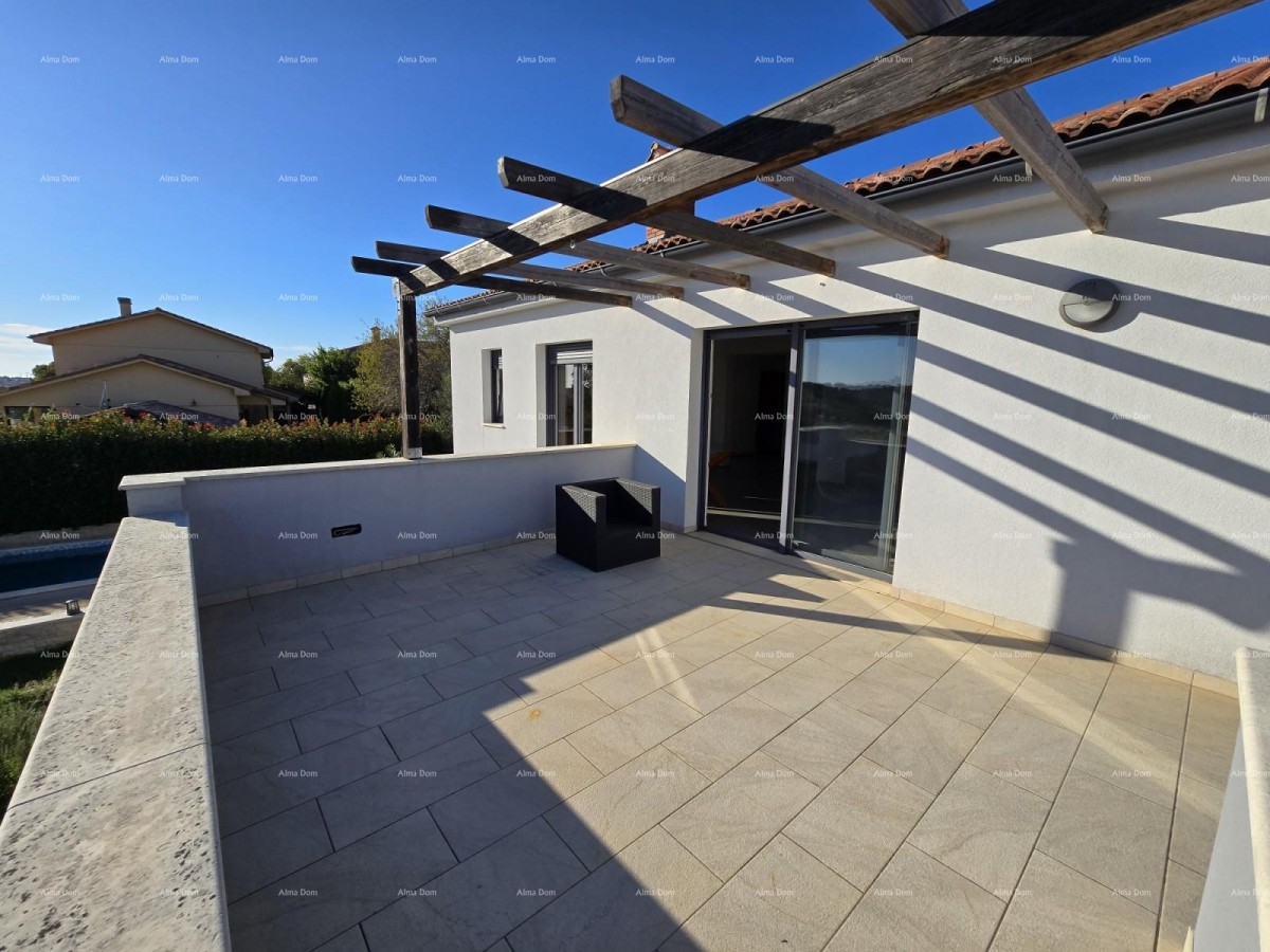 Современный дом с бассейном в Пуле, недалеко от центра! 22