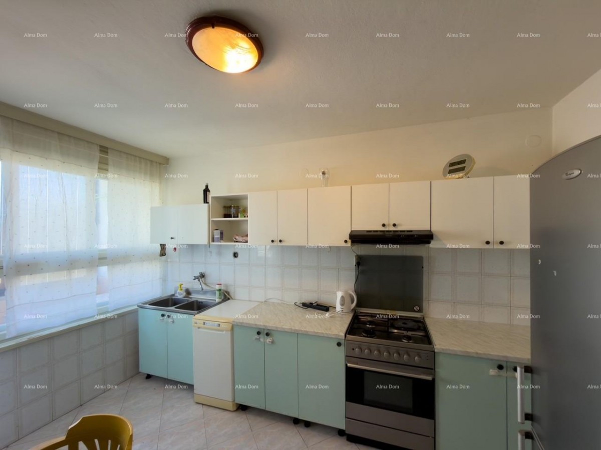 We are selling an apartment in an excellent location in Pula! 11