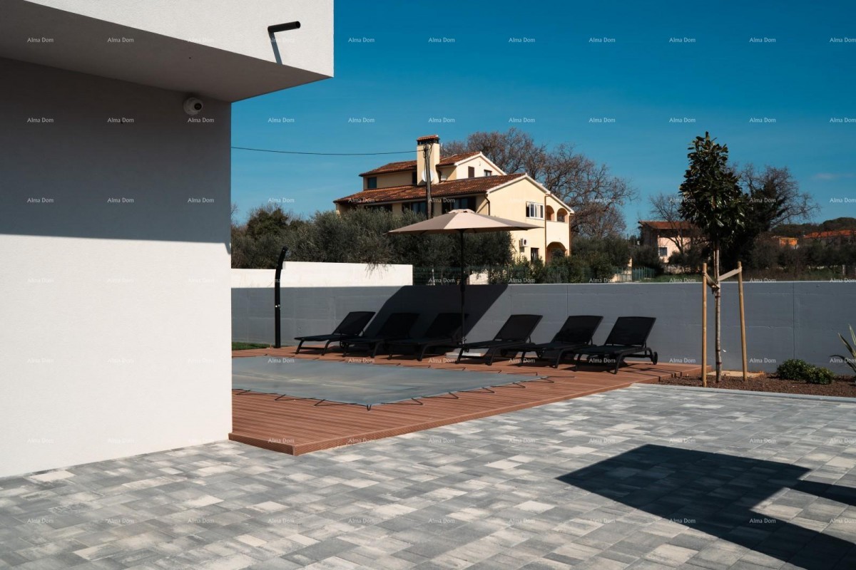 Top location, Pomer! Modern two-story house with pool and jacuzzi! 3