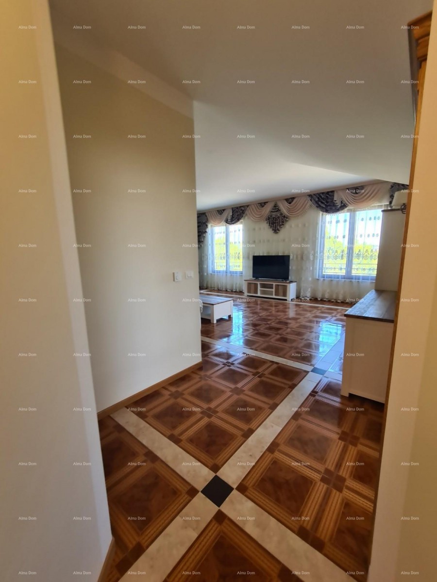 Three-storey apartment with a roof terrace! 100 meters from the sea. 23