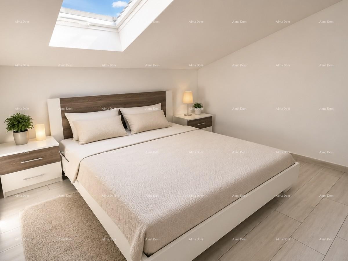 Two-story apartment right by the beach – Sandy Cove 7