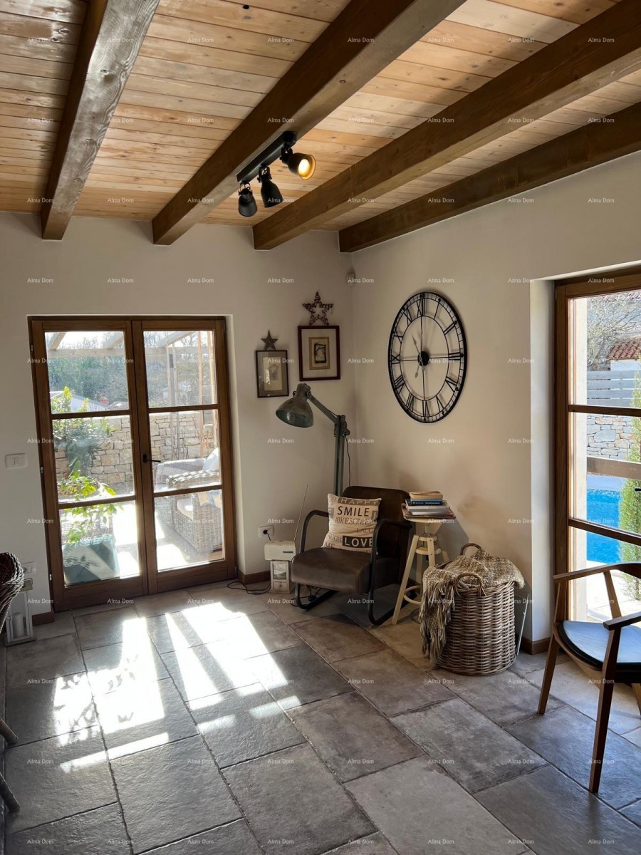 Prekrasna rustikalna kuća s bazenom i manjim dodatnim objektom-pool house, Svetvinčenat! 3