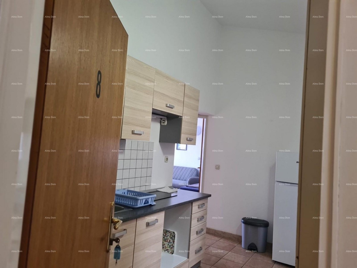 MEDULIN, KUĆA s ukupno 10 apartmana. Fucane 30