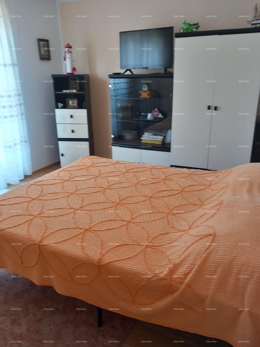 For sale: Family house in Pula with a separate apartment. 12