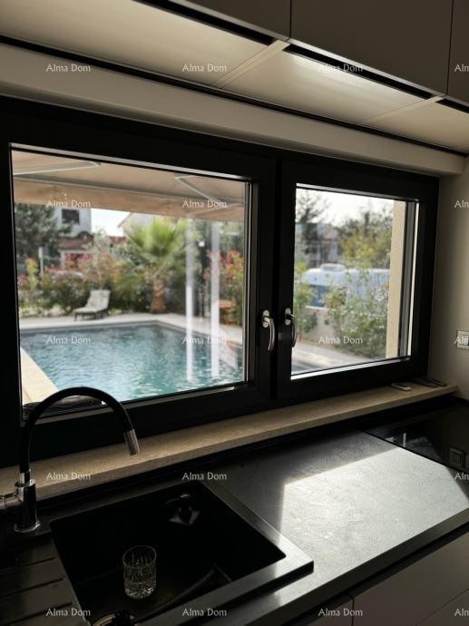 Appartamento modernamente arredato con piscina privata, giardino e posto auto, Pula! 5