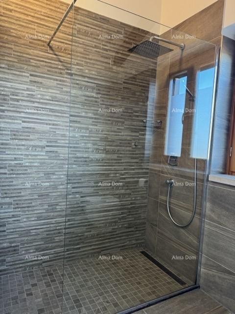 Mediteranska kuća s bazenom i pogledom na more , Raša 13