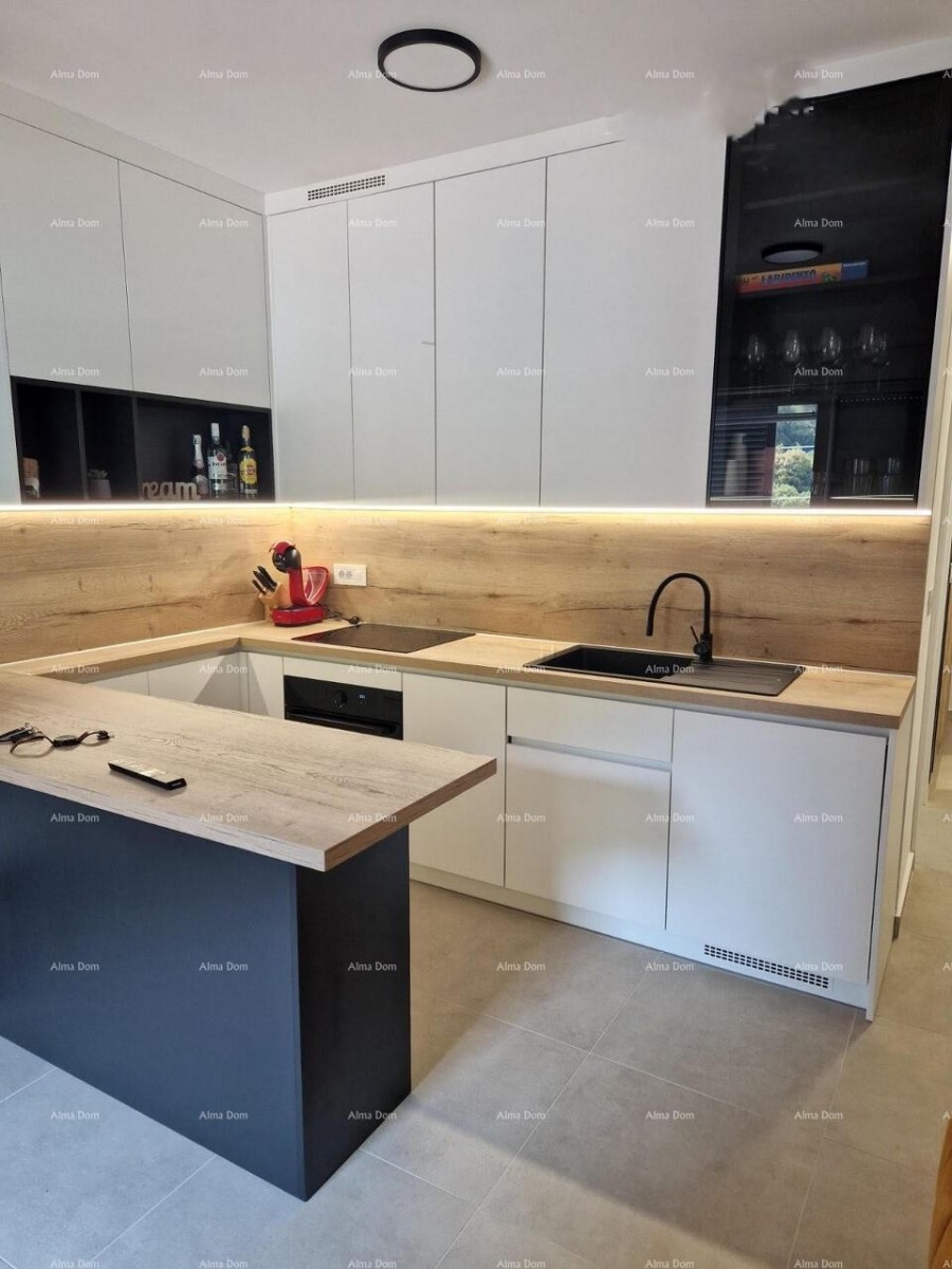 PLOMIN – appartamento fronte mare, 39 m², nuova costruzione 2