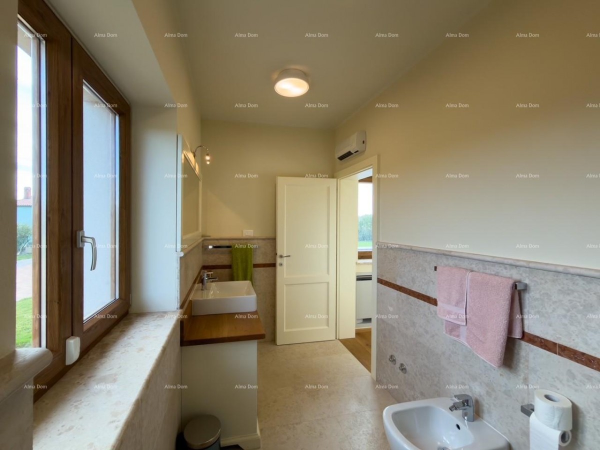 Vendiamo una villa con vista sui Brioni! 34