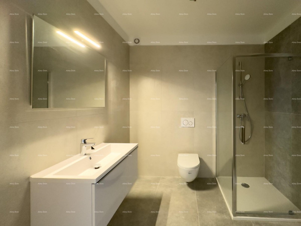 Просторная квартира в Пуле с тремя спальнями и современными удобствами рядом с центром города 23