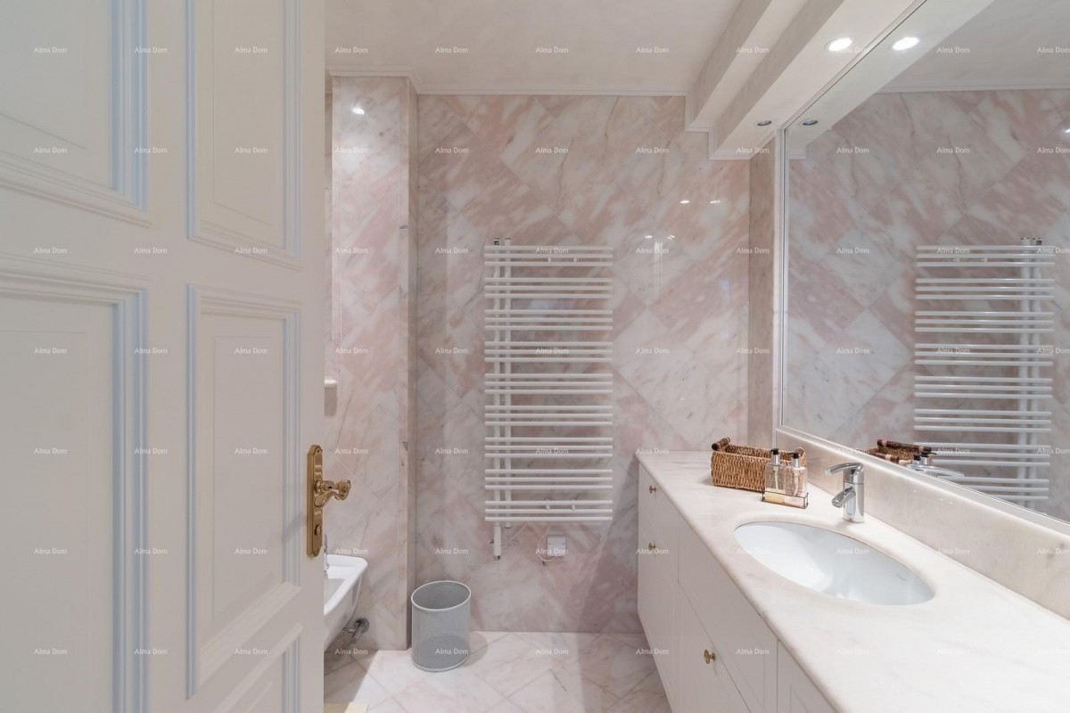 Umag Crveni Vrh Luxury villa, first row from the sea !Umag Crveni Vrh. 32