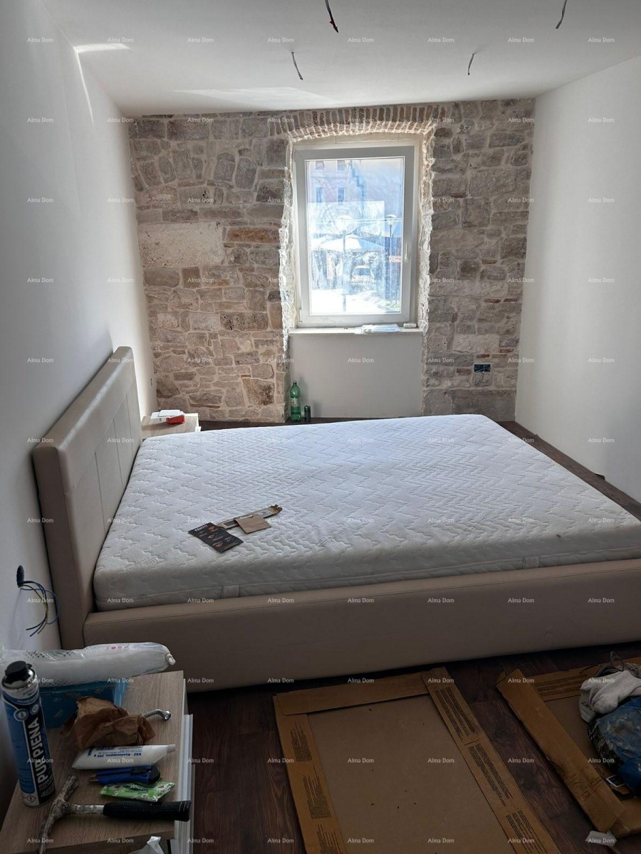 Prodaja ekskluzivnog stana u rustikalnom stilu, na top lokaciji, u centru Pule! 1