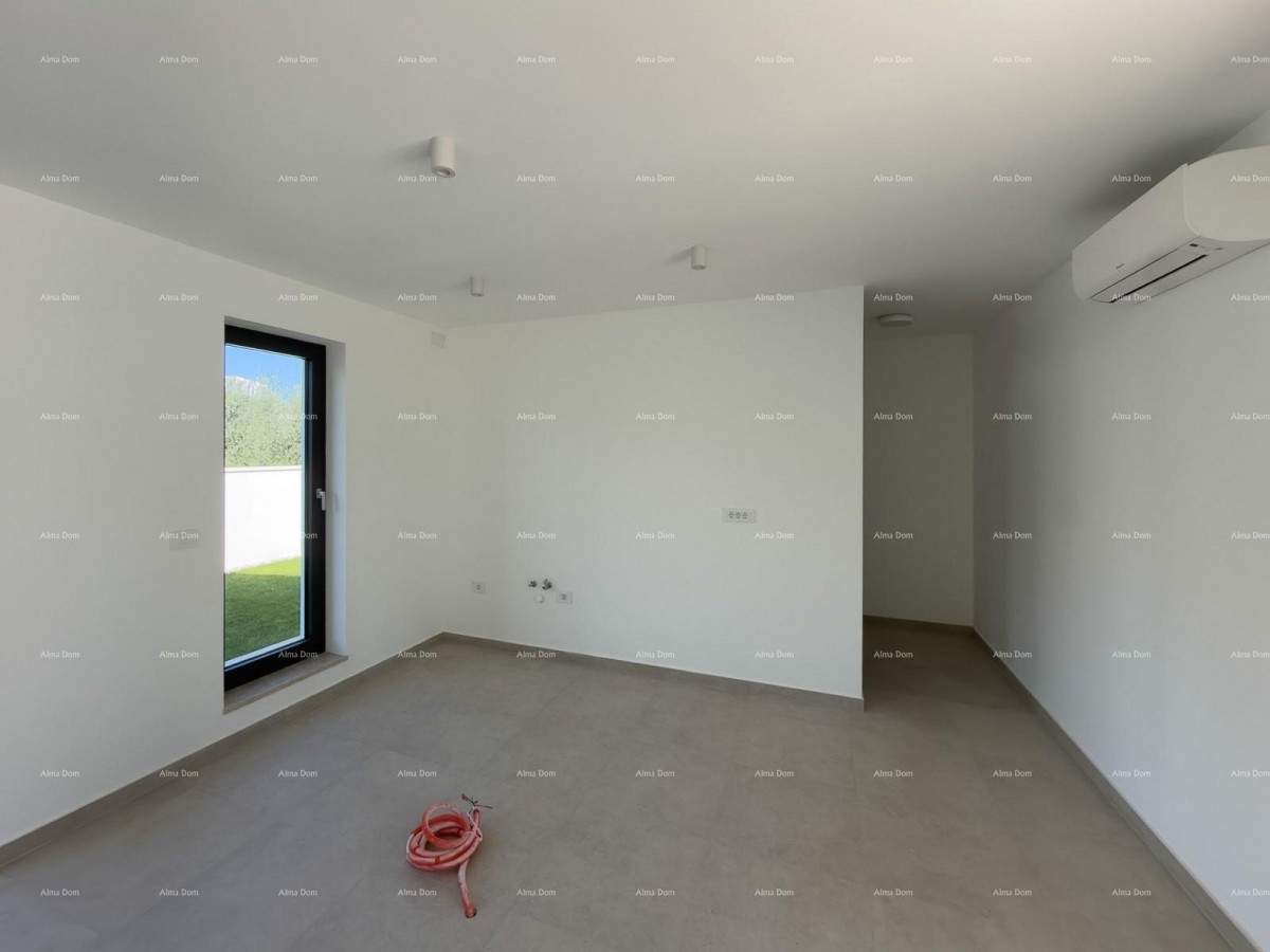 New modern villa near the sea! 6