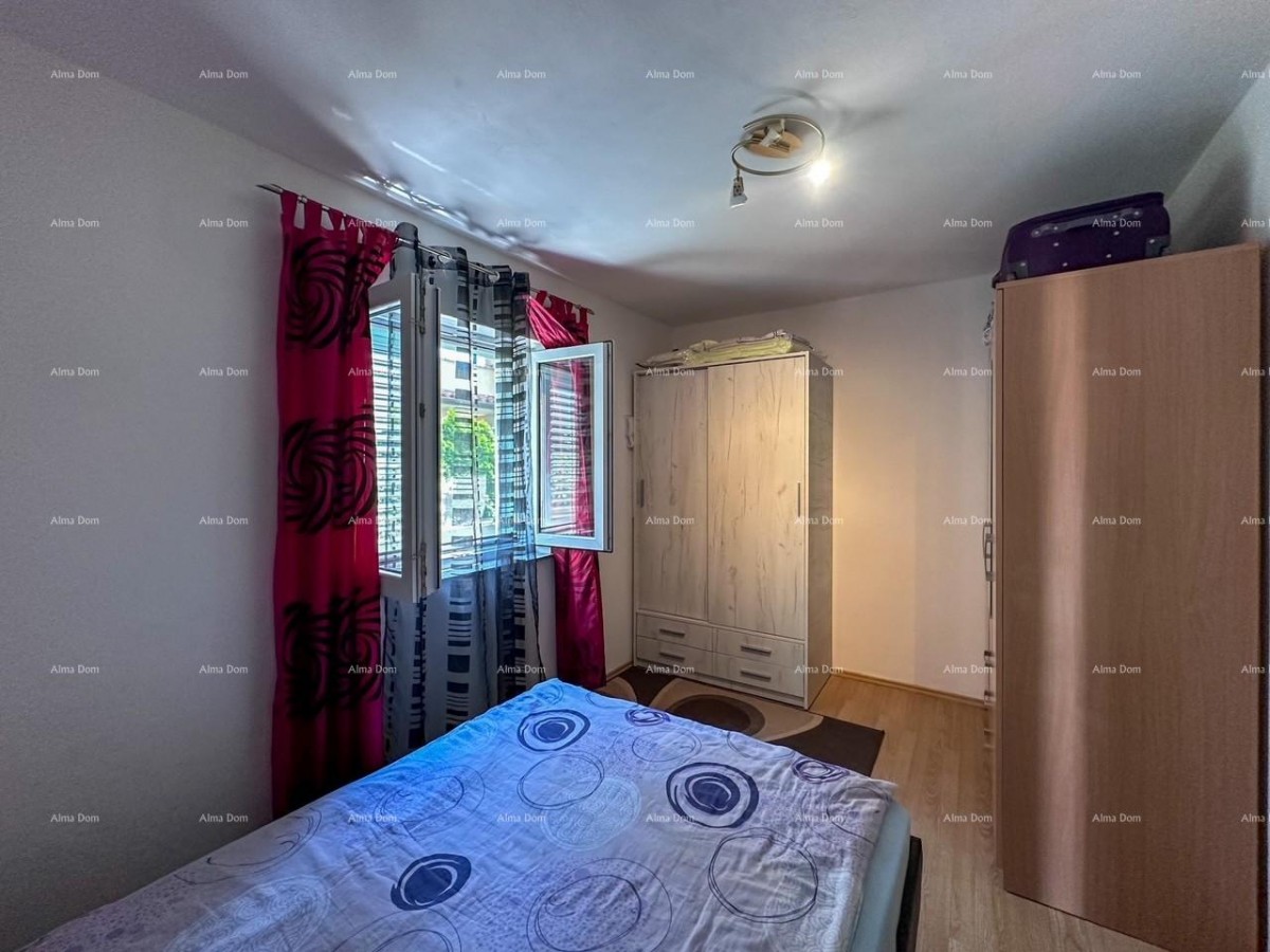 Vendiamo una casa con due appartamenti a Valbandon. 26