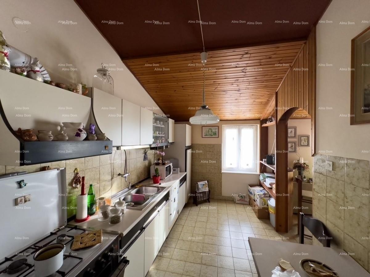 Poslovno-stambena zgrada pored mora, Medulin! 35