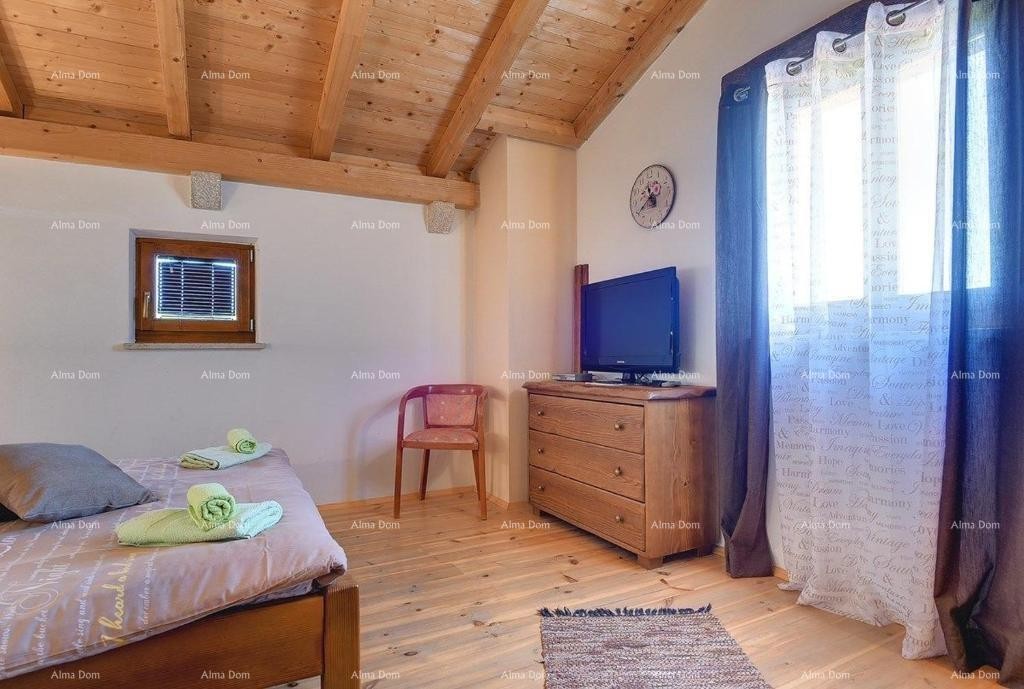 Prodaje se prekrasna vila sa bazenom u blizini Pazina 32