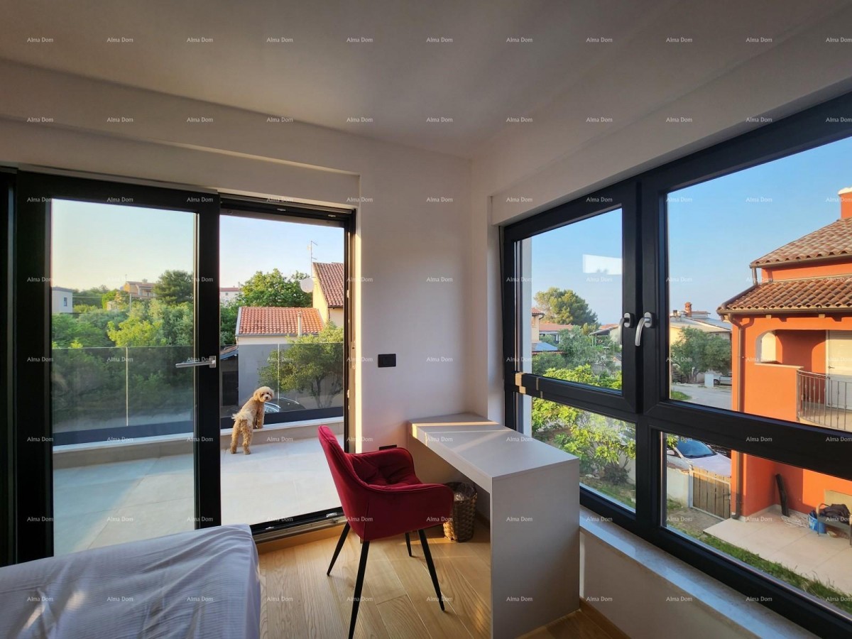 Istria, Ližnjan, 1 km to the center of Medulin, new modern house with pool for vacation. 24