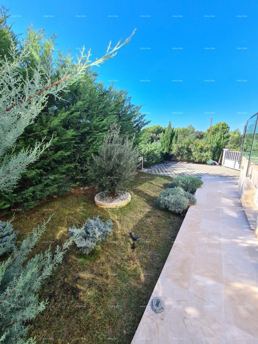 Перой!  Квартира со двором! 22