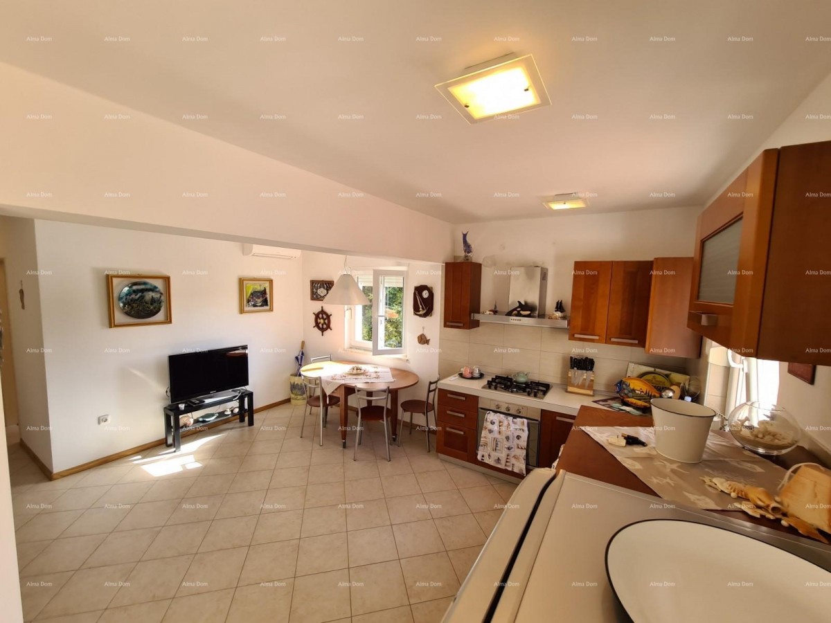 Apartman sa otvorenim  pogledom na uvalu i more. 13