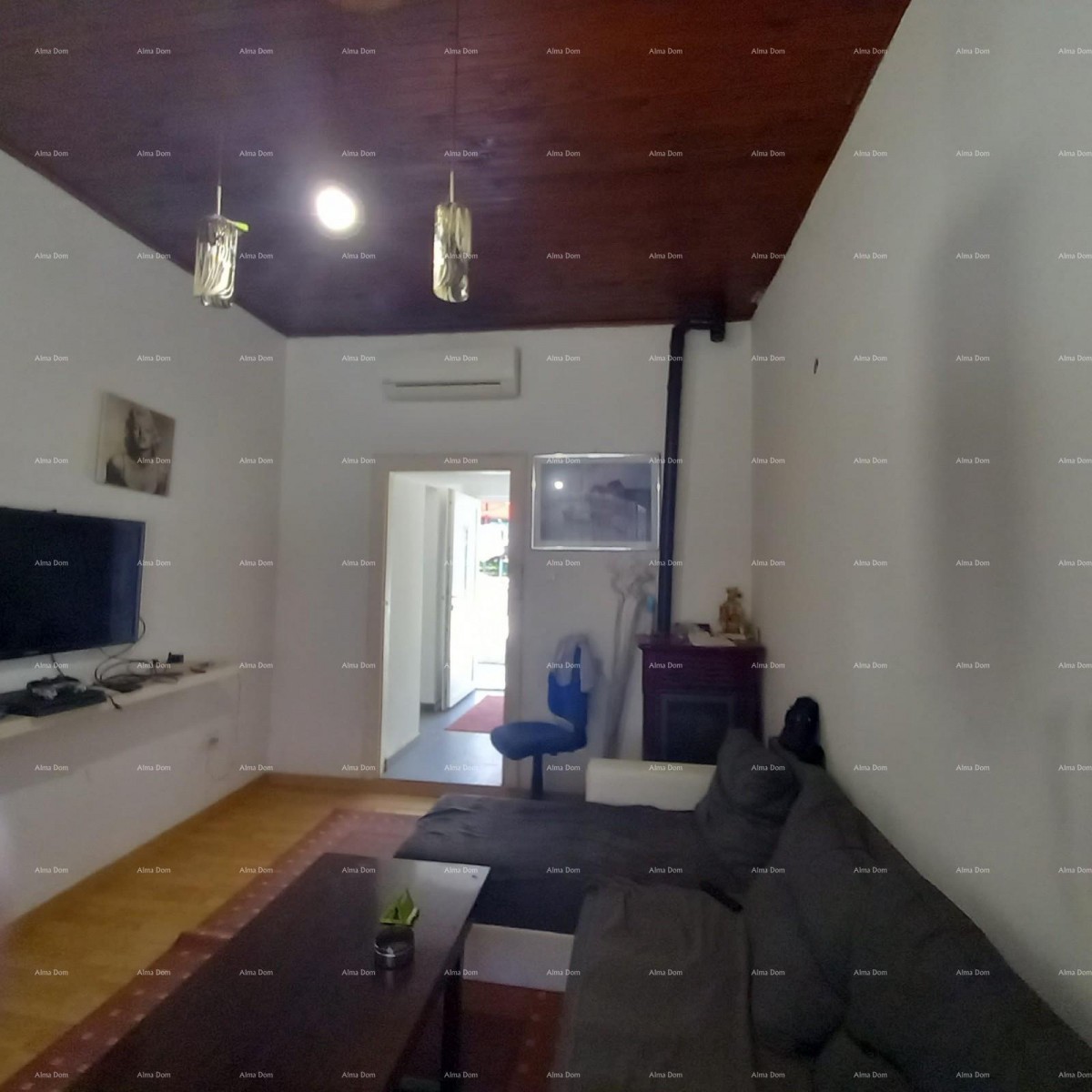 Pula!  Prizemnica s velikim vrtom i terasom. 6