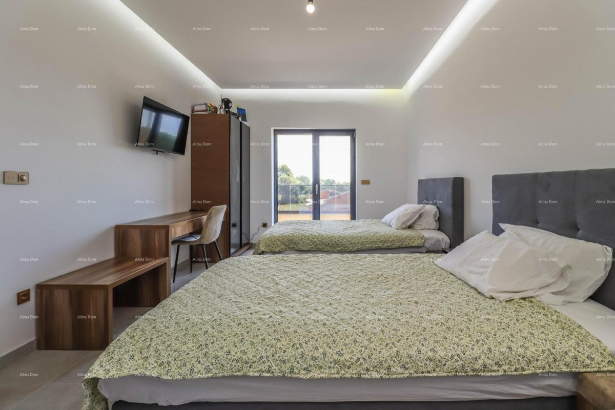 FOR SALE: Modern Detached Villa near Pula – Loborika. 35