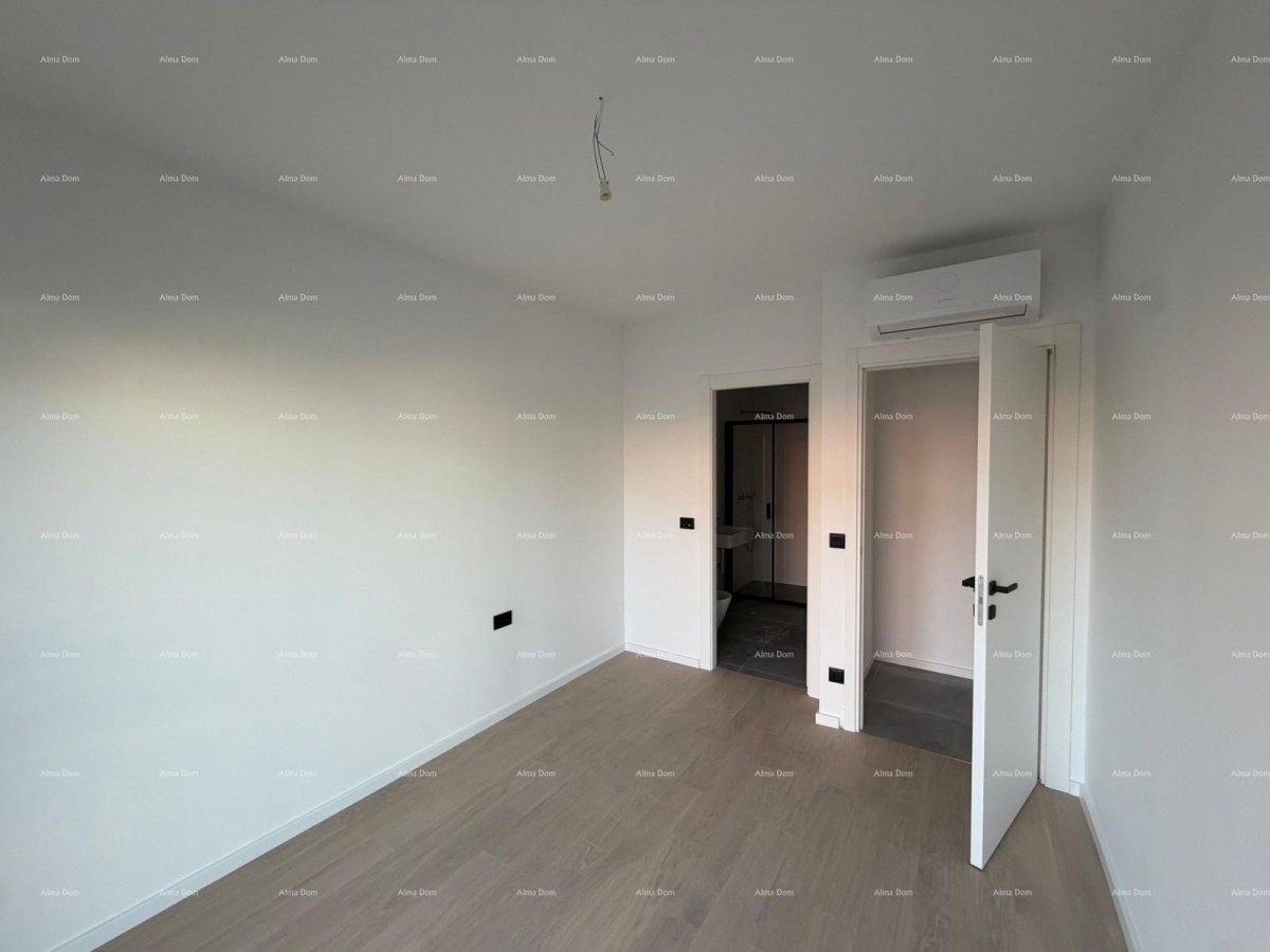 УМАГ – Новостройка! Квартира с садом и террасой в современном жилом комплексе, 0-16 34