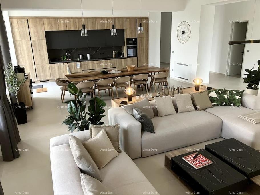 Продается красивый и современный дом, Пореч 26