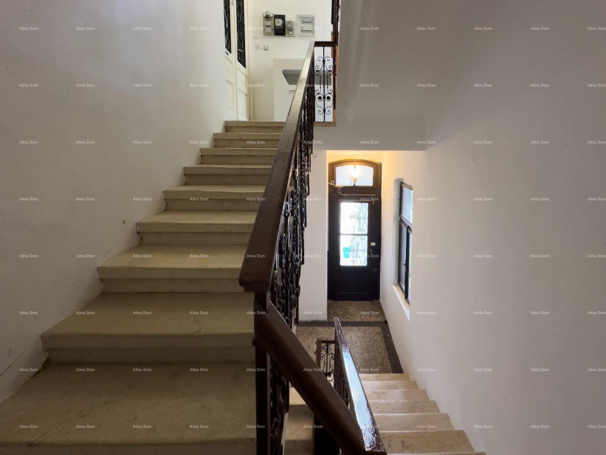 Prodaja stanovanja v centru s 4 stanovanjske enote, Pula! 6