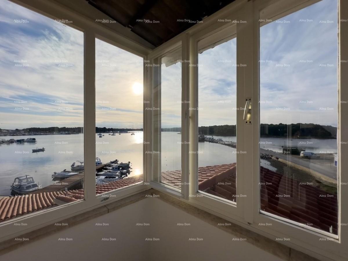 Poslovno-stambena zgrada pored mora, Medulin! 23