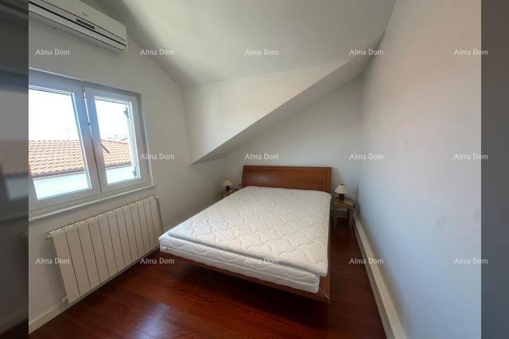 Poreč – Spacious penthouse with a large terrace and sea view 14