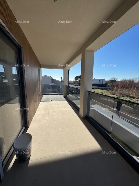 Šišan. Novozgrajena hiša z bazenom 34