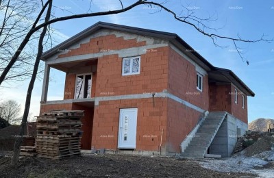 Дом в стадии roh-bau с большим приусадебным участком – Церовлье