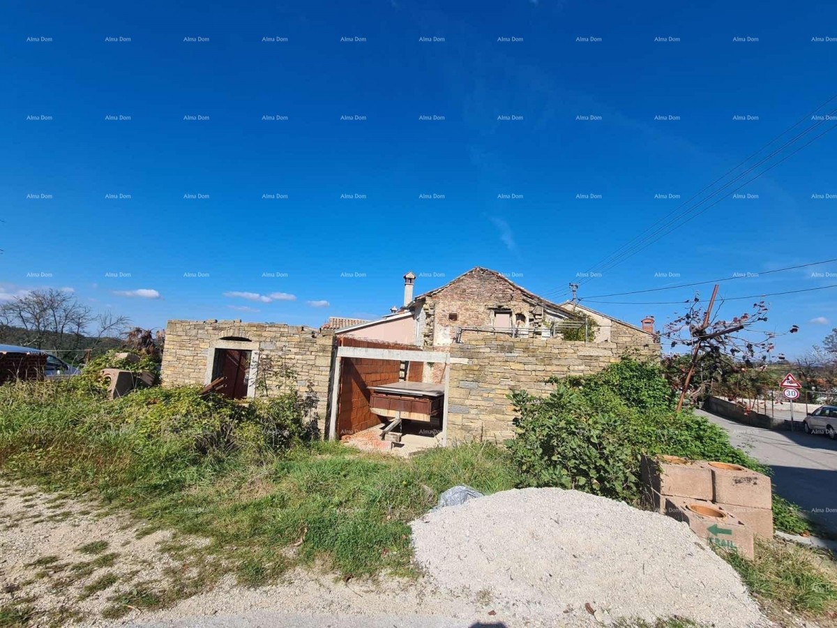 Kamena hiša z dvoriščem in začetno prenovo – okolica Pazina 5