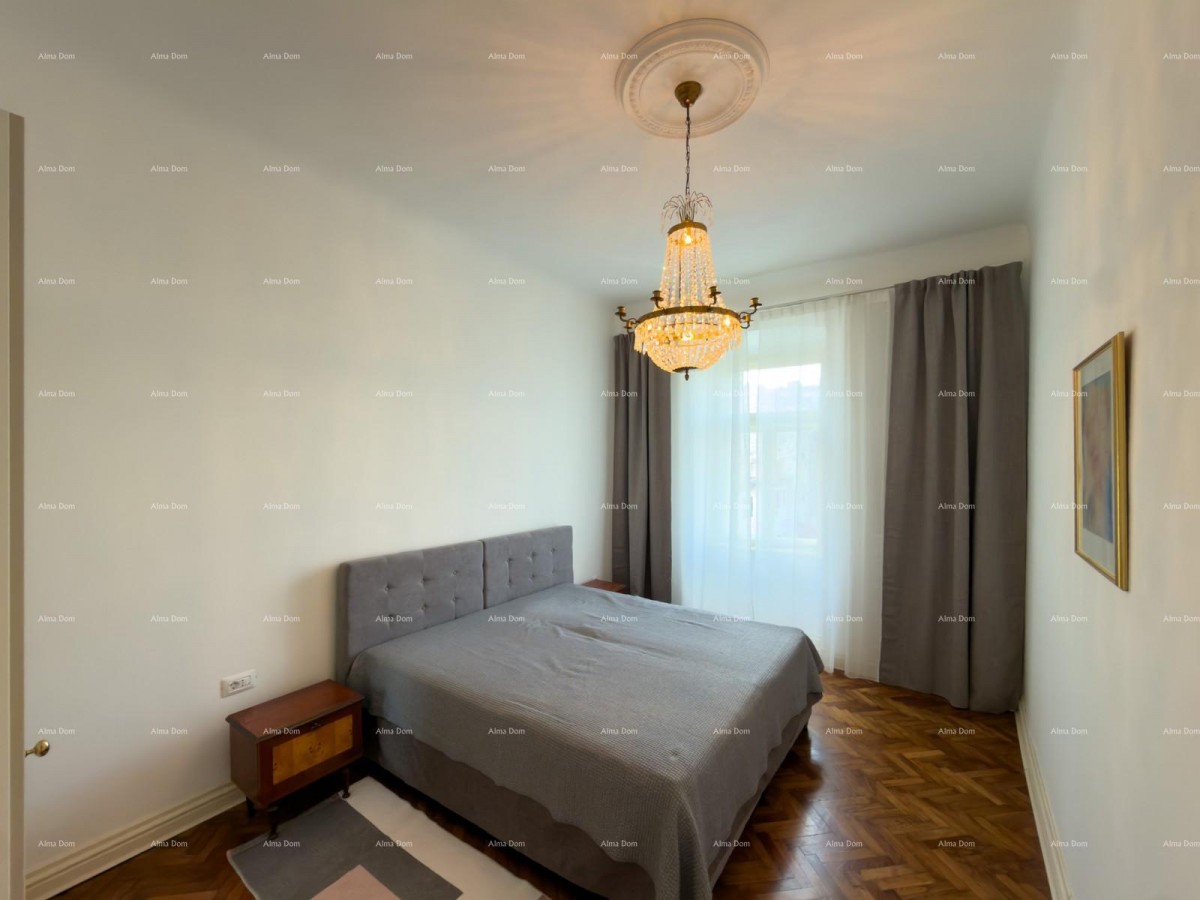 Renovirani stan u Centru Pule! Par koraka od gradske tržnice. 20