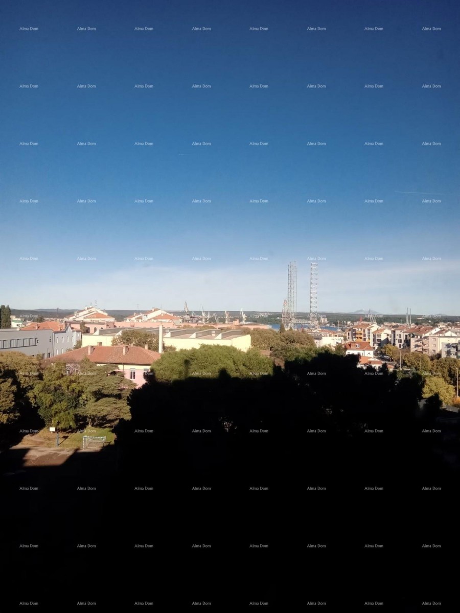 Vendita - appartamento con vista mare - a due minuti dalla passeggiata Lungomare, Pola! 11