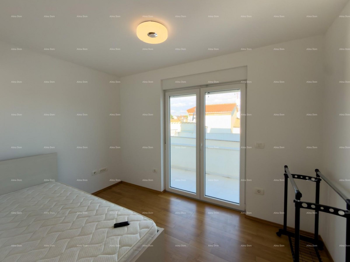 For sale: Attractive house in Premantura with a sea view. 24