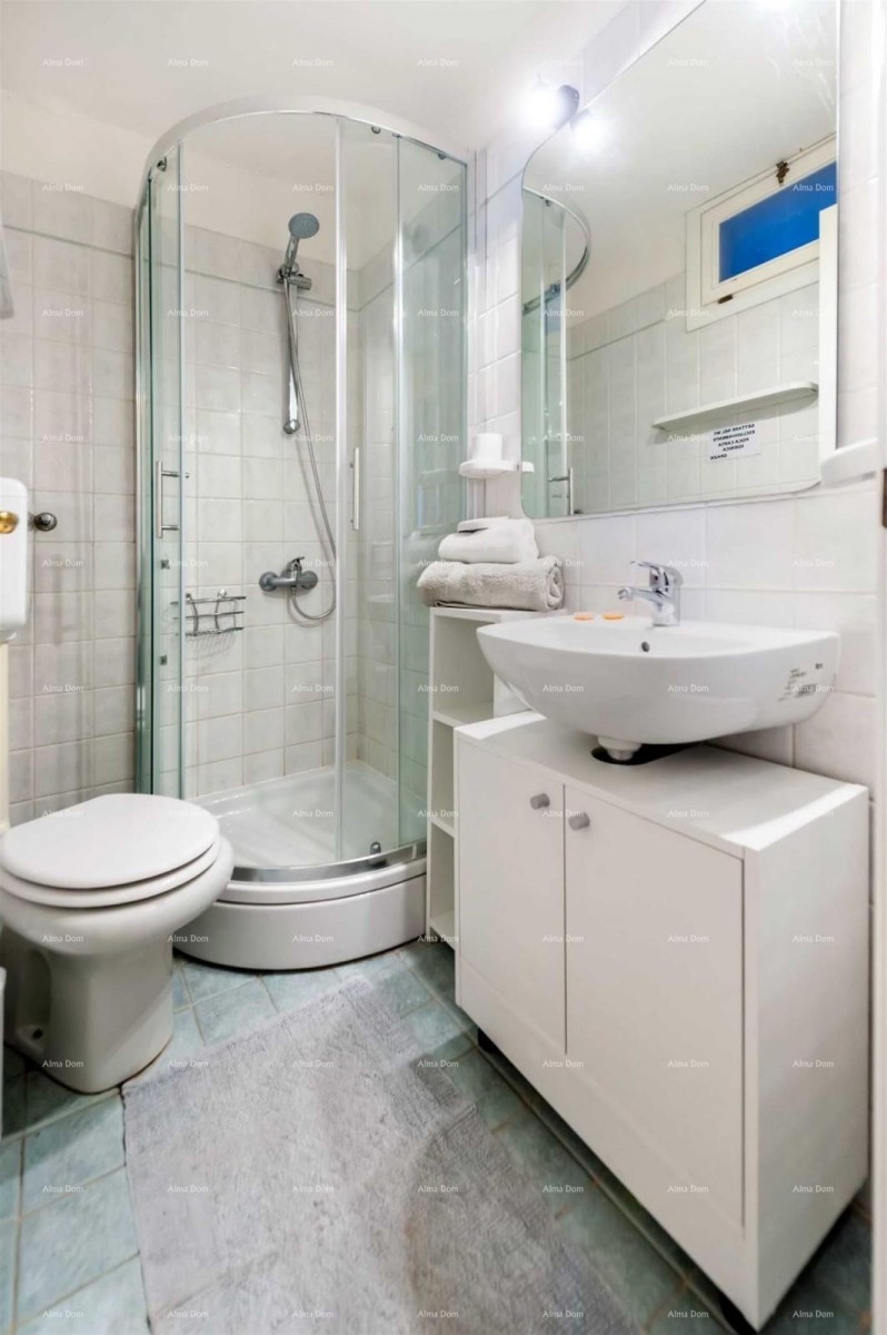 Rovinj – Apartment with a Sea View in the Heart of the City, 50 m from the Sea 16