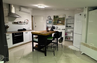 Novigrad, with one bedroom. Building with an elevator.