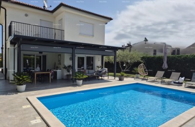 Poreč okolica – Vila s bazenom