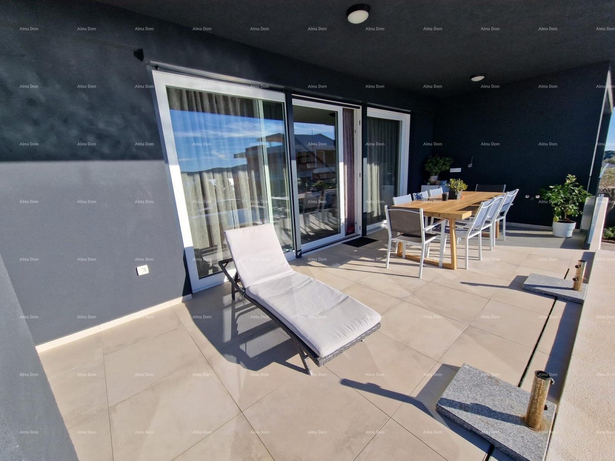 Prodaja luksuzne vile v Medulinu – 100 m od morja 34