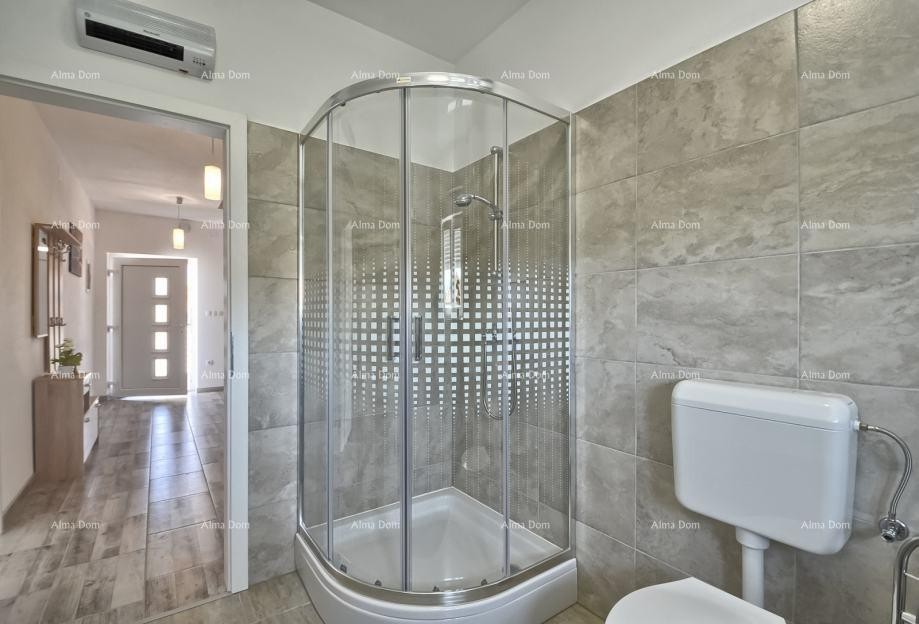 Vendita di un appartamento su due piani con grande giardino e garage, Ližnjan! 18