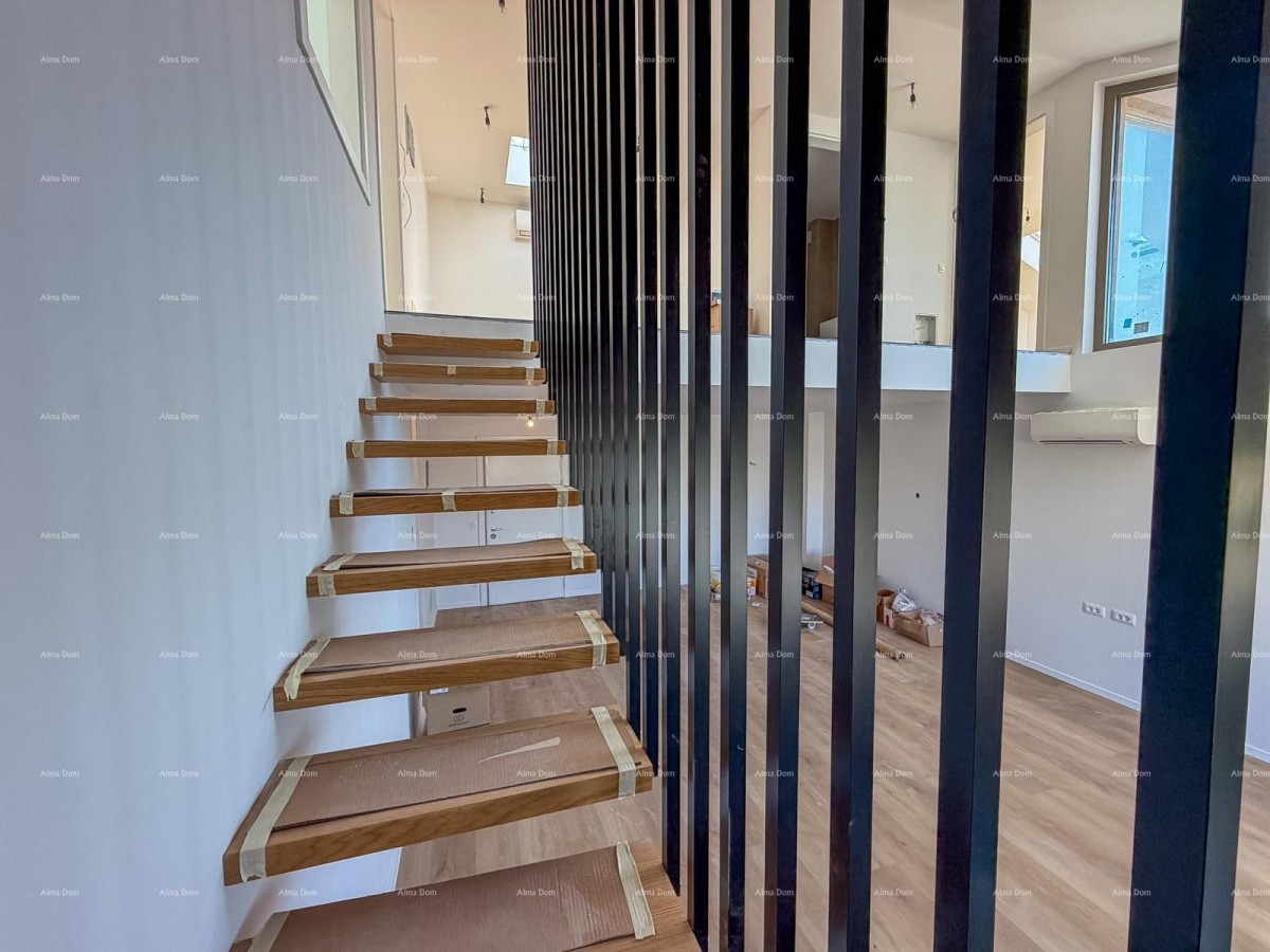 DVOETAŽNI APARTMA V CENTRU POREČA 10