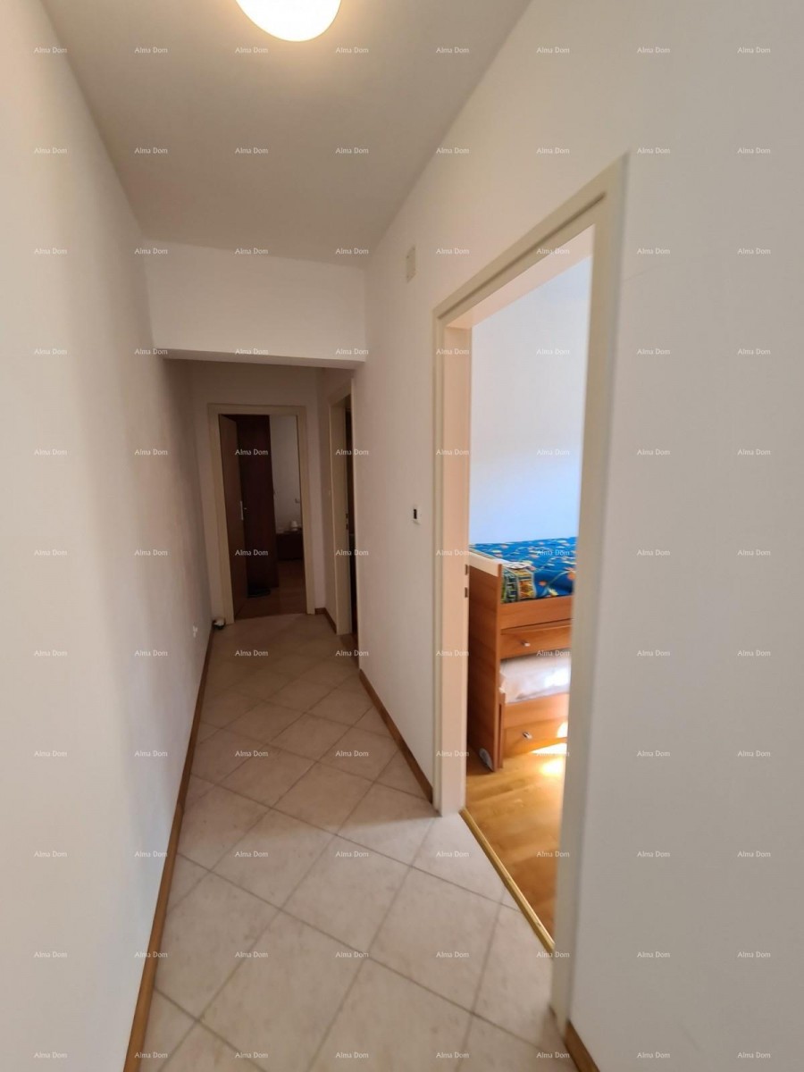 Apartment with an open view of the bay and the sea. 6
