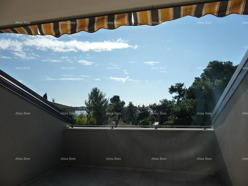 Продается большой и красивый дом в Умаге 12