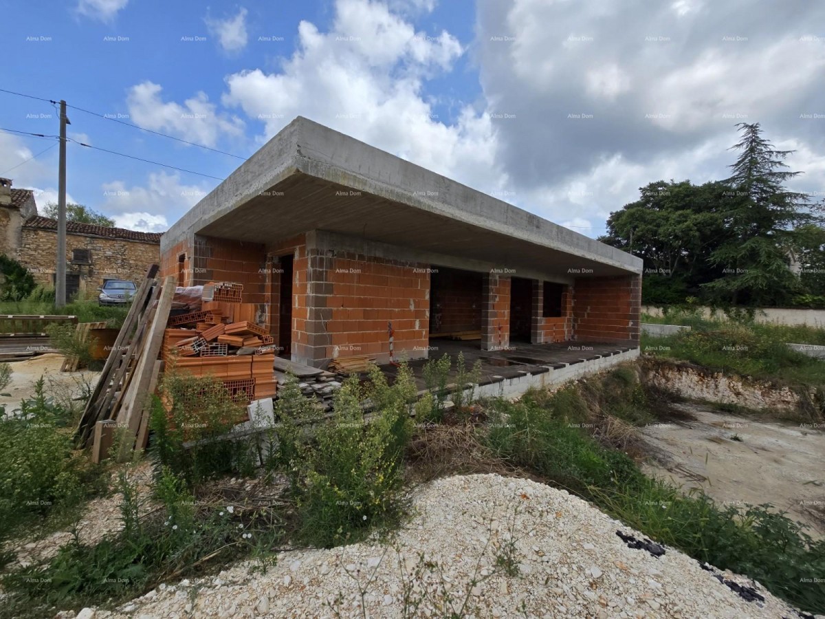 Na prodaju hiša v gradnji – Muntić. 9