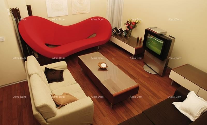 Na prodaju – Luksuzna vila 60 m od morja, Peščena uvala 8